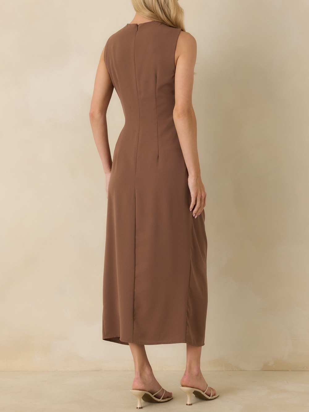 Entro Octavia Gold Buckle Midi Dress Mocha Mousse NWT Size Large - Picture 2 of 9